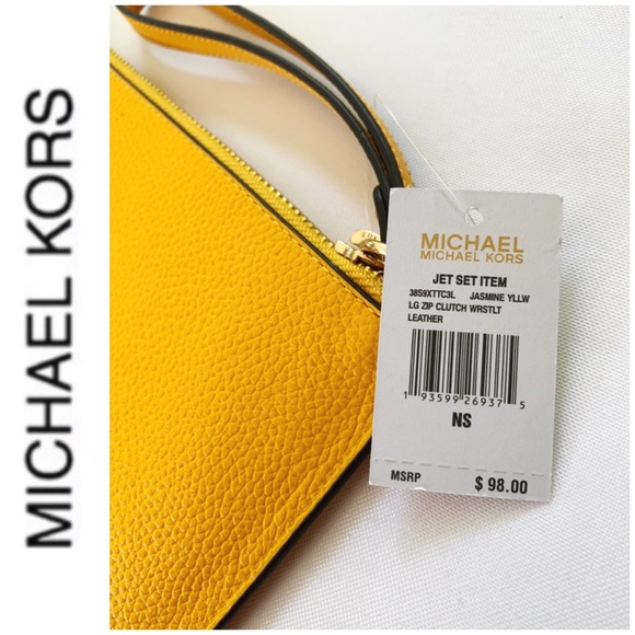 NWT authentic MK genuine leather wristlet - Picture 4 of 5